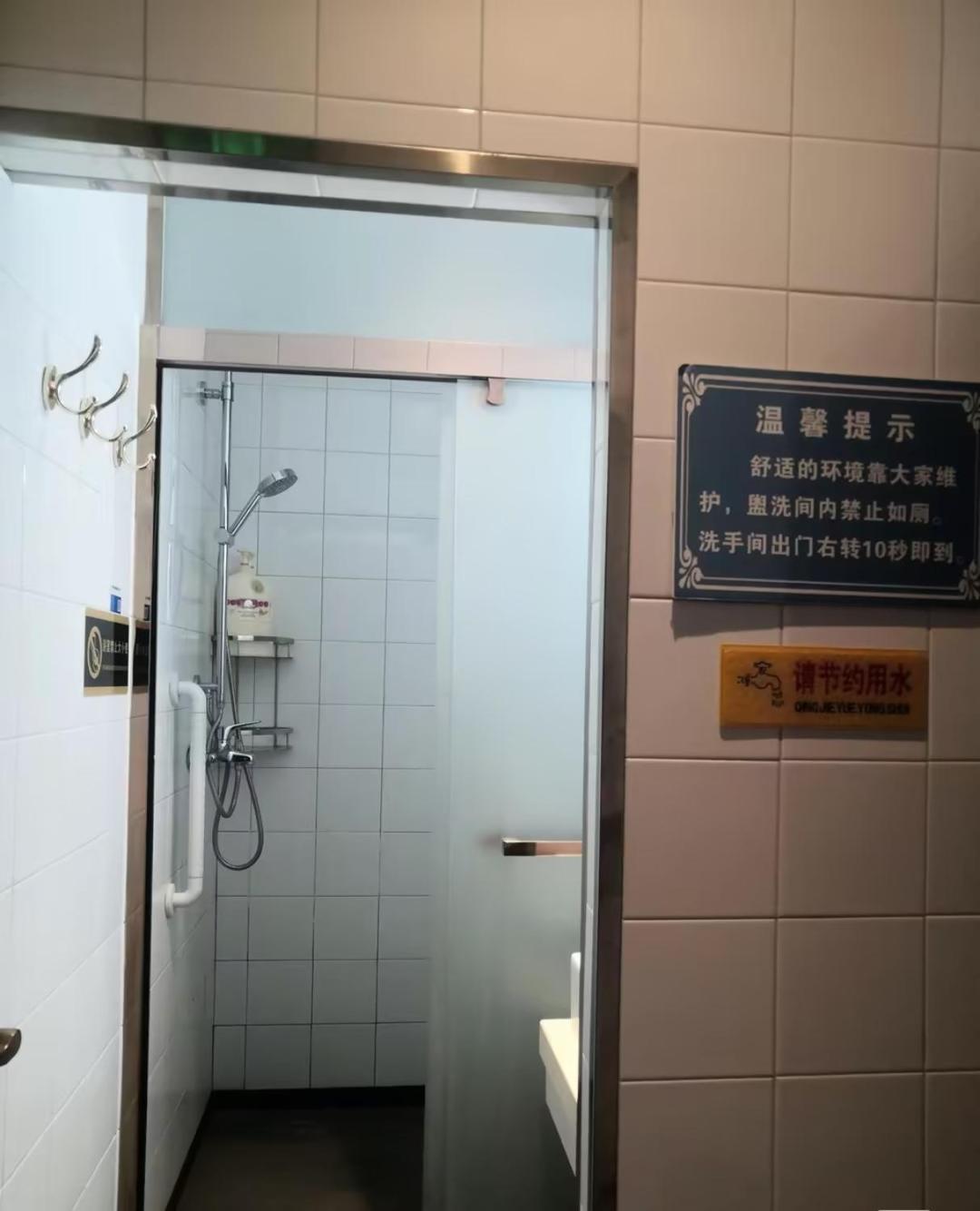 Xi'An Xianyang International Airport Space Capsule Hotel Exterior photo